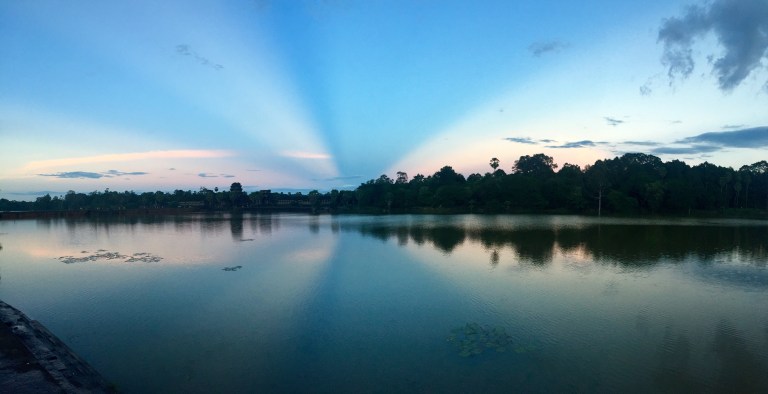 angkor-wat-sunset-2016-christie-lee