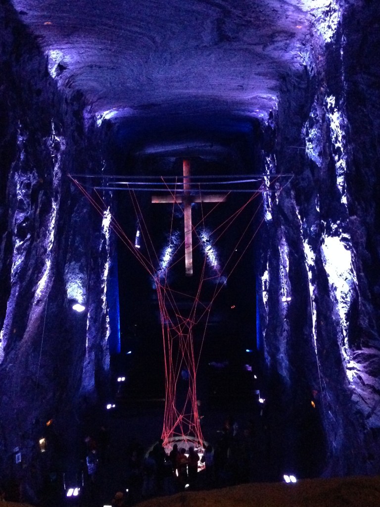 2014 Christie Lee - Catedral de Sal